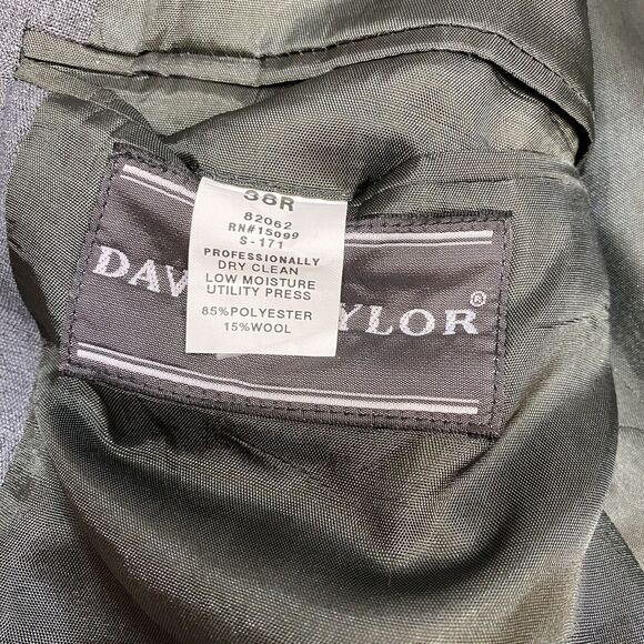 David Taylor Blazer Men's 38R Gray 2 Button Front Gold Button Preppy Sport Coat - Picture 6 of 11